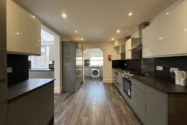 9 bed house, St. Lawrence Road, North Hill, Plymouth, PL46HN - Image 5